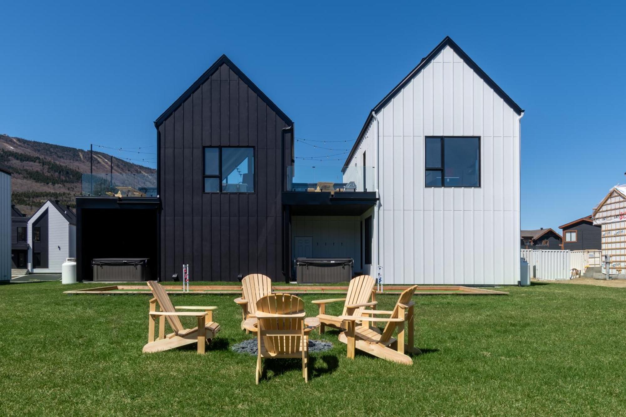 Sofa Villas Mont Sainte-Anne Beaupre Exterior photo