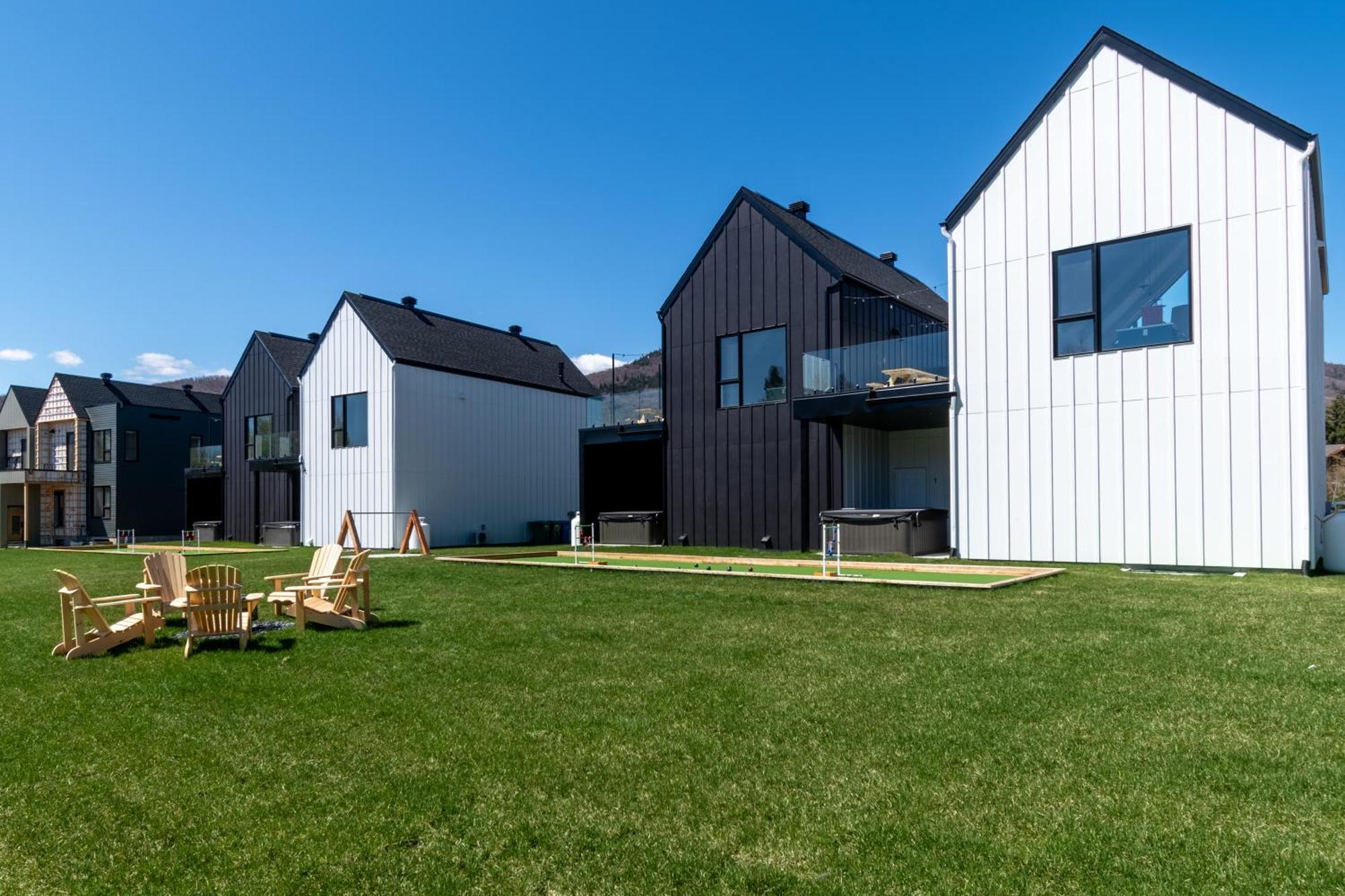 Sofa Villas Mont Sainte-Anne Beaupre Exterior photo